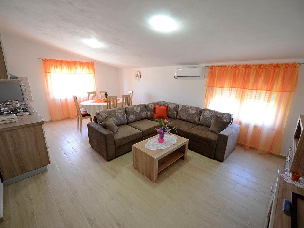 Apartment Adriana