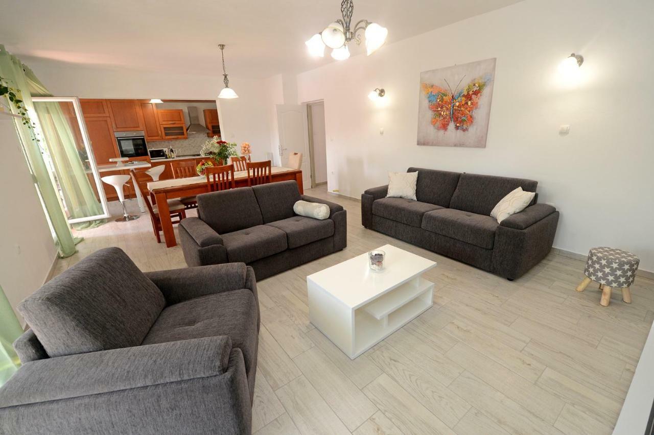Apartment Adriana *